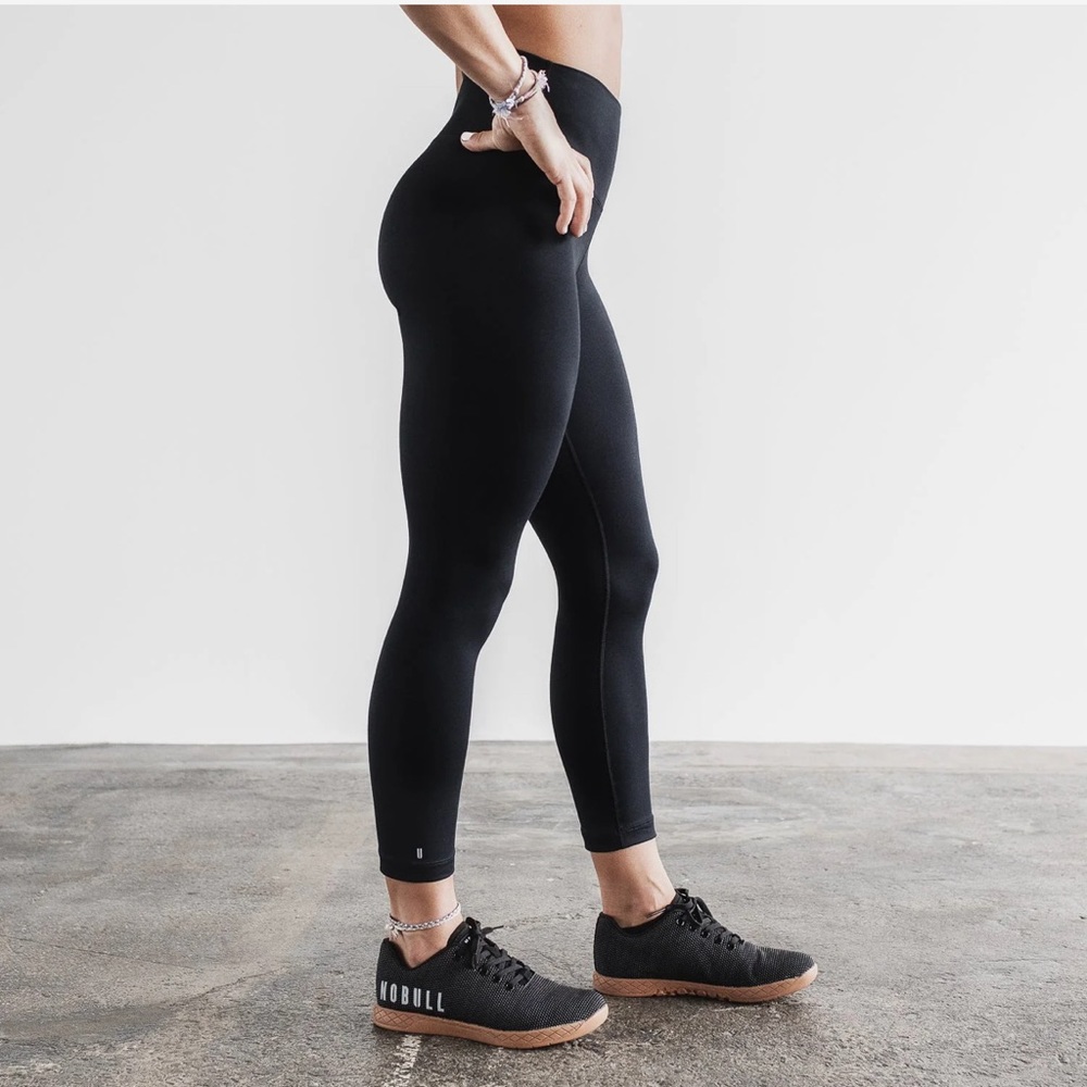 EUC NoBull Matte High-Waisted Crops